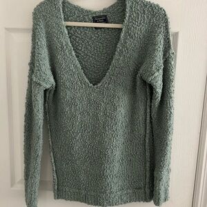 Abercrombie & Fitch Green V-Neck Sweater with Soft Texture